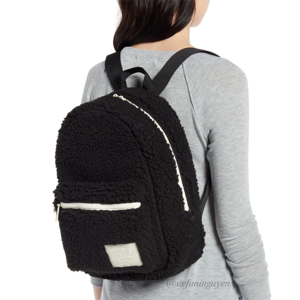 14x10x5 ⬇️ Herschel Fleece Small Grove Backpack